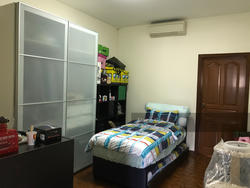 Clover Park (D20), Terrace #144030792